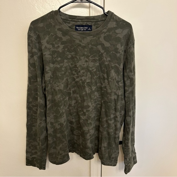 Abercrombie & Fitch Other - Abercrombie & Fitch Men’s Long Sleeve Camo Tee Olive Green Size Large Super Soft